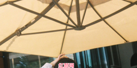 06年女生，皮肤白，个子高瘦瘦的~